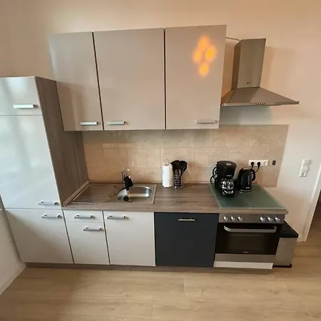Apartment Mit Parkplatz Und Wifi Magdeburg Exterior photo